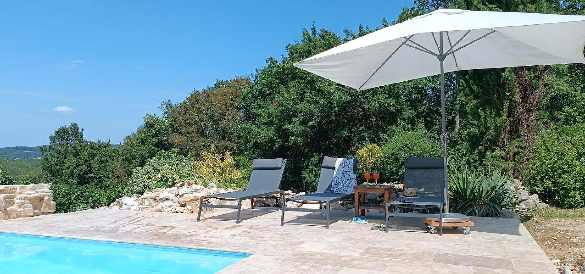 Villa Bede Montgesty 펜션